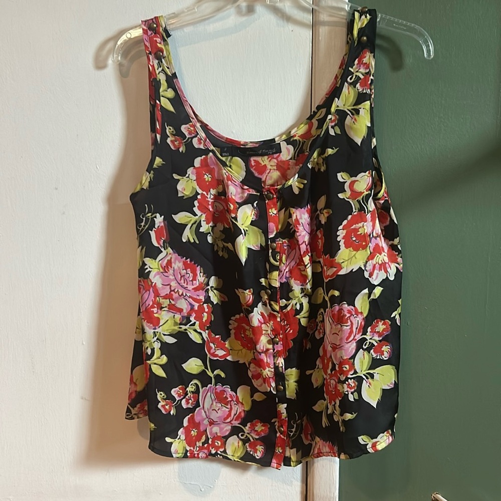 Patterson J. Kincaid Silky Floral Top